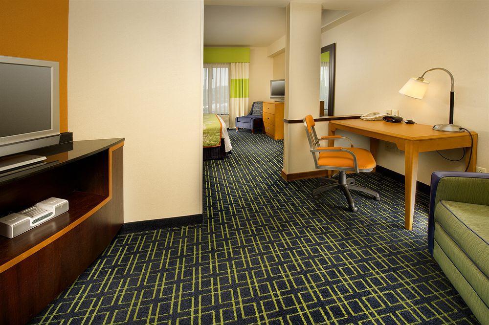 Fairfield Inn And Suites Cleveland Szoba fotó